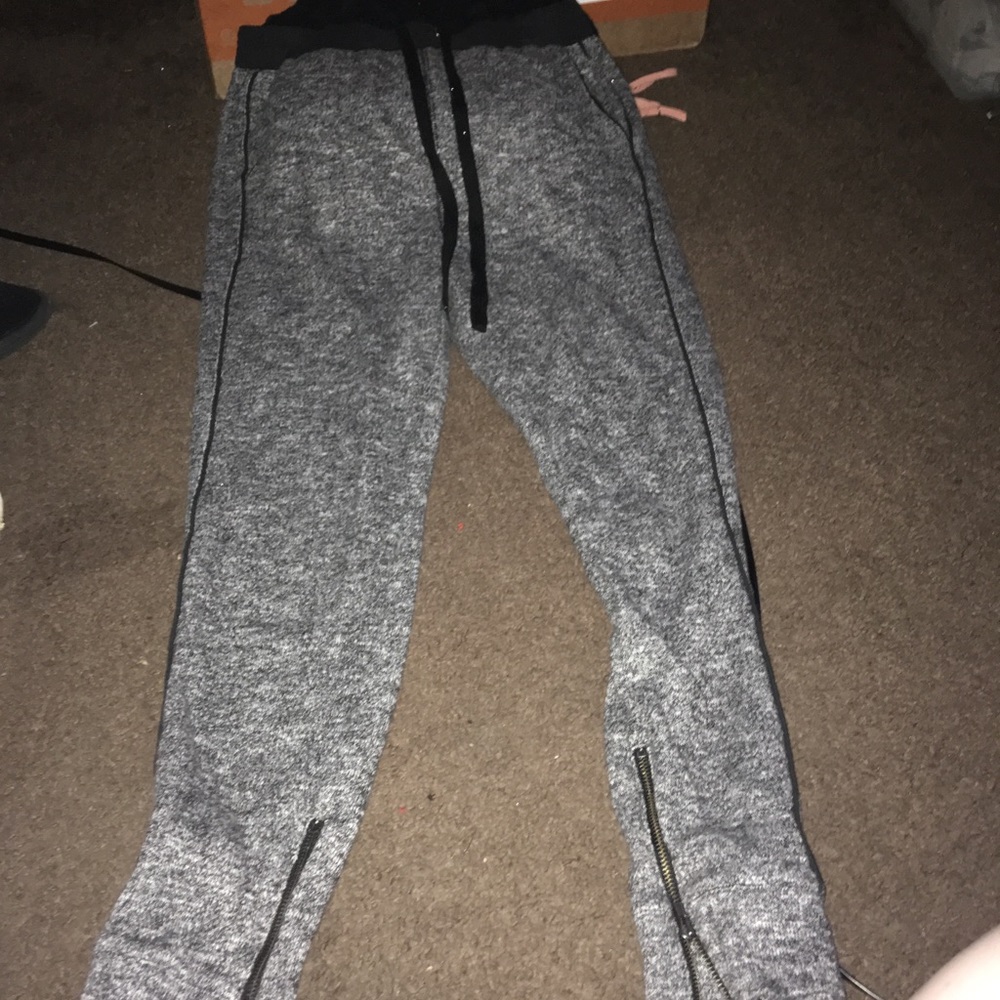Women’s joggers